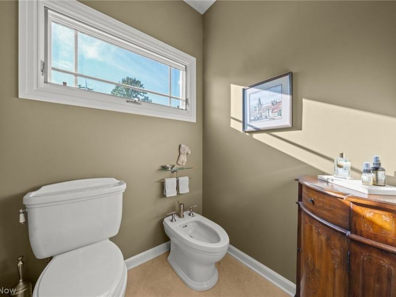 282 W Edinburgh Drive, Highland Heights, OH 44143 Photo 26