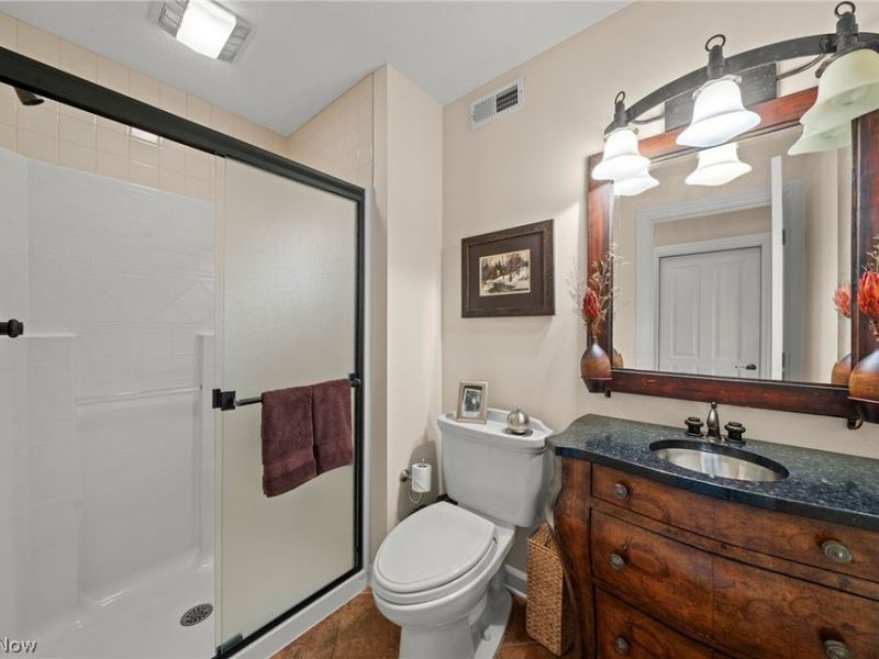 282 W Edinburgh Drive, Highland Heights, OH 44143 Photo 32