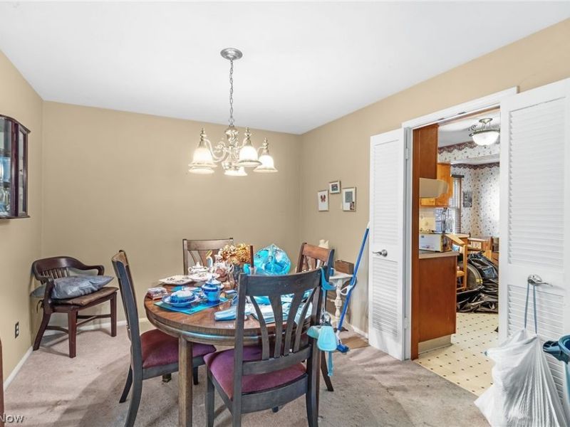 16002 Colletta Lane, Cleveland, OH 44111 Photo 7