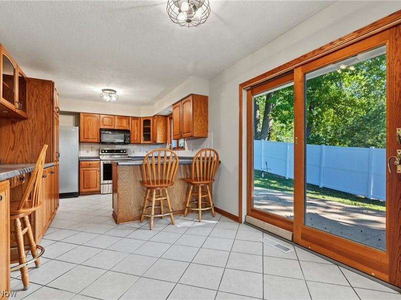 11121 Lafayette Drive NW, Canal Fulton, OH 44614 Photo 11