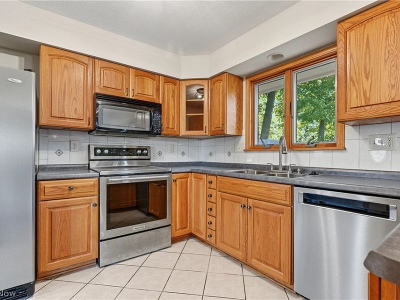 11121 Lafayette Drive NW, Canal Fulton, OH 44614 Photo 13