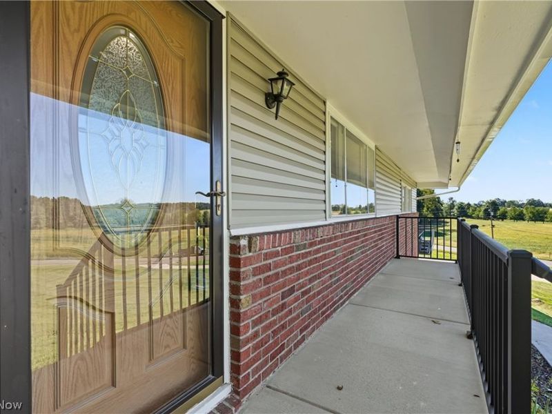 11121 Lafayette Drive NW, Canal Fulton, OH 44614 Photo 4