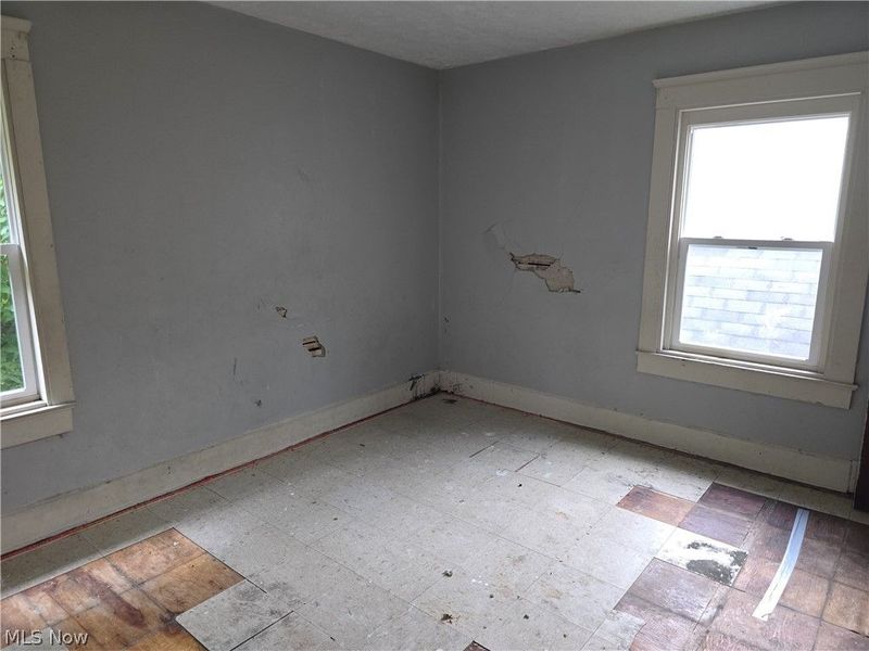 3952 E 74th Street, Cleveland, OH 44105 Photo 12