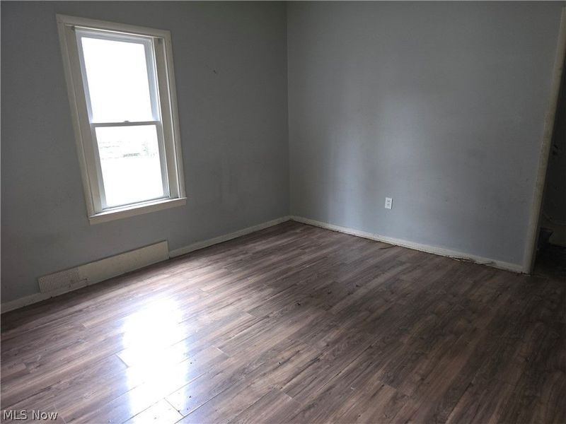 3952 E 74th Street, Cleveland, OH 44105 Photo 8