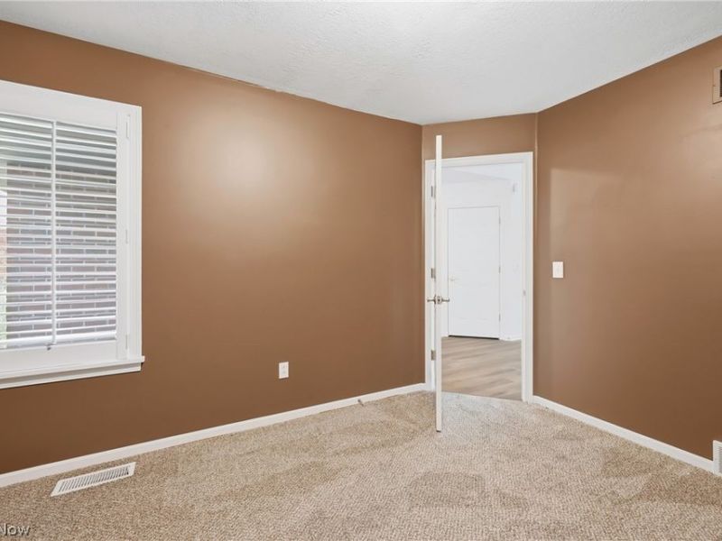 3721 Mercedes Place, Unit 10, Canfield, OH 44406 Photo 15