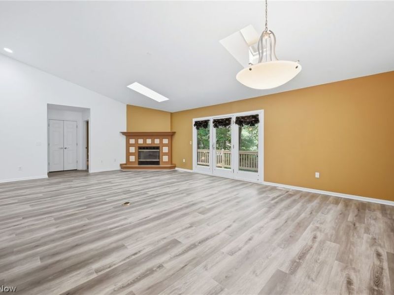 3721 Mercedes Place, Unit 10, Canfield, OH 44406 Photo 7