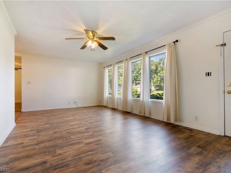 1566 Beechview Avenue , Alliance, OH 44601 Photo 4