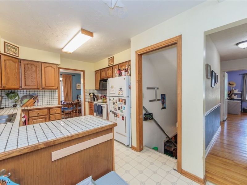 493 Malvern Road, Akron, OH 44303 Photo 12