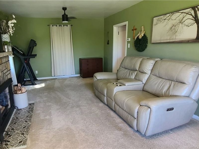 1402 Colerain Pike, Martins Ferry, OH 43935 Photo 14