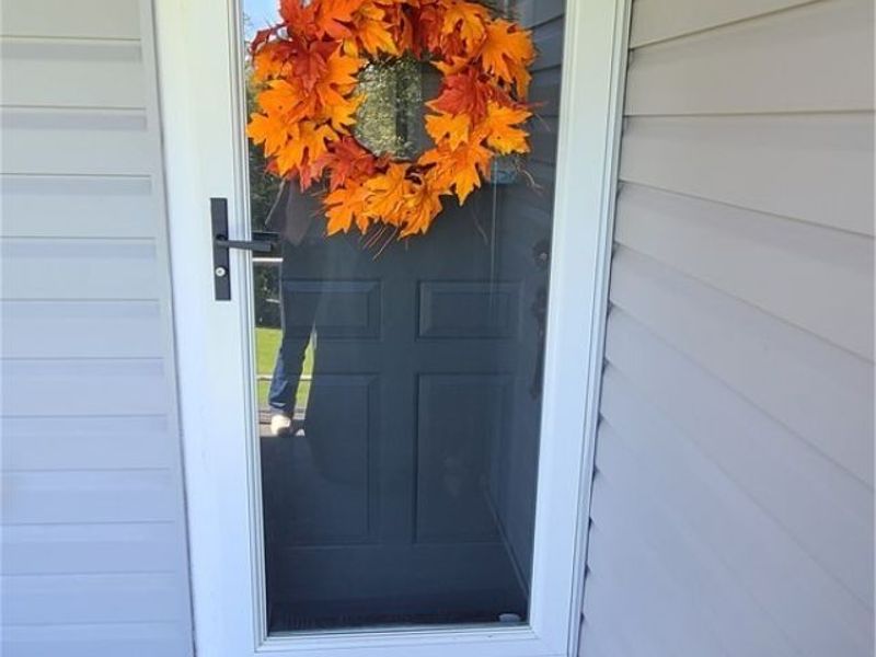 1402 Colerain Pike, Martins Ferry, OH 43935 Photo 2