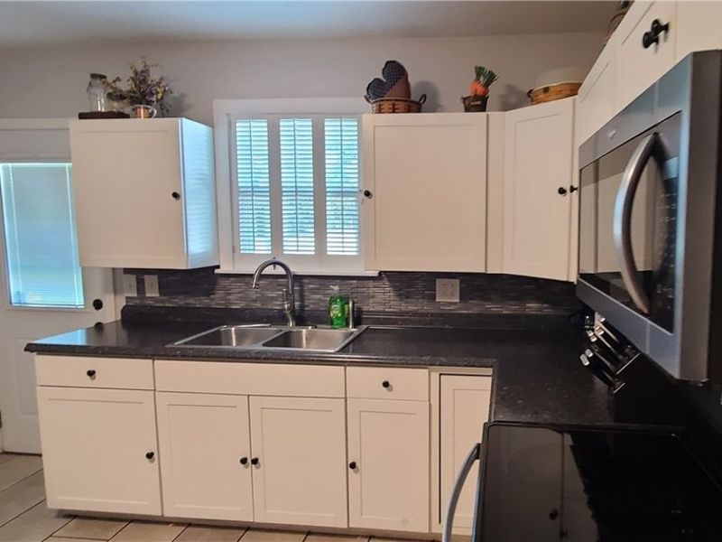 1402 Colerain Pike, Martins Ferry, OH 43935 Photo 7