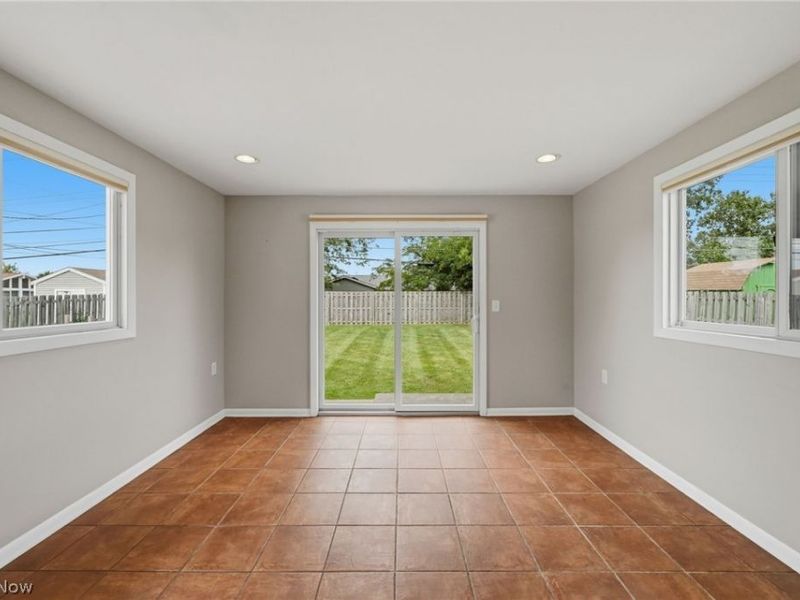 7930 Selwick Drive , Parma, OH 44129 Photo 11