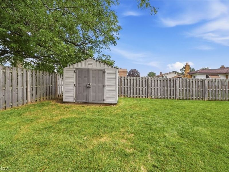 7930 Selwick Drive , Parma, OH 44129 Photo 34