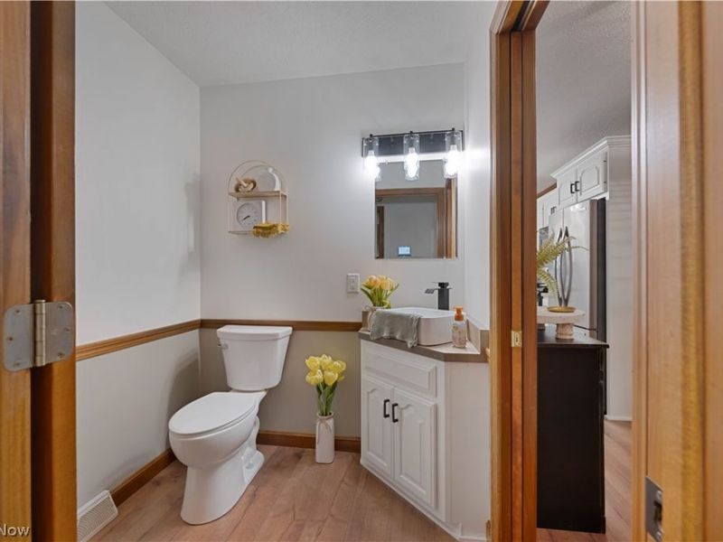 14700 Bandy Road , Alliance, OH 44601 Photo 10