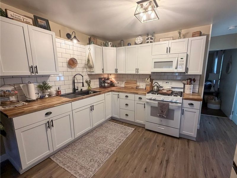 3931 Hopkins Road, Boardman, OH 44511 Photo 8