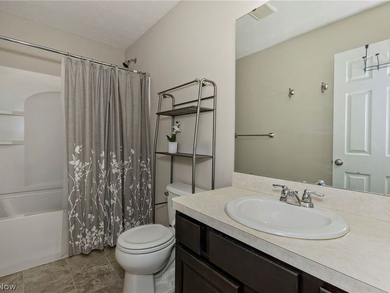 10412 Redbud Drive, Aurora, OH 44202 Photo 27