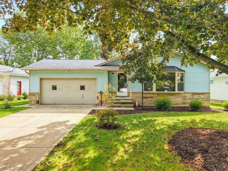 4870 N Sedgewick Road, Lyndhurst, OH 44124 Photo 1