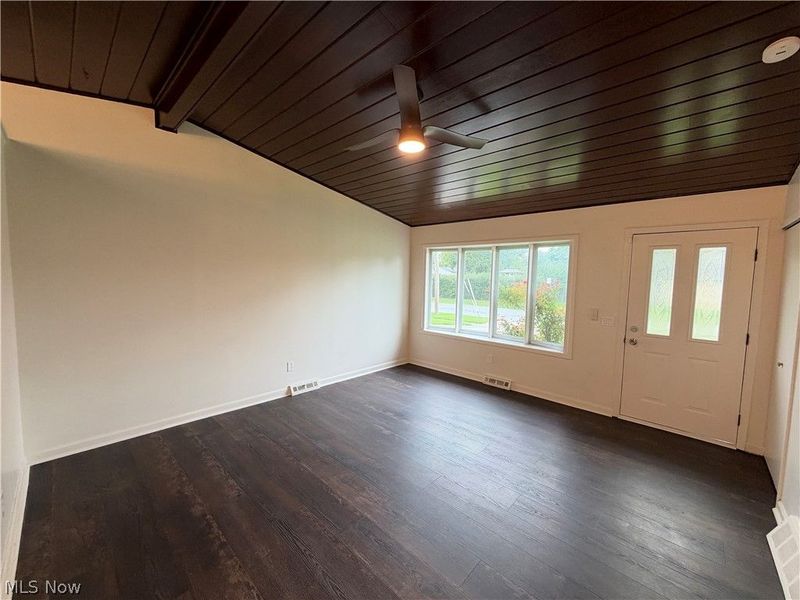 793 Georgetown Avenue, Elyria, OH 44035 Photo 3