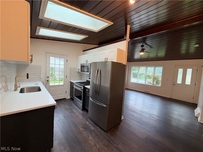 793 Georgetown Avenue, Elyria, OH 44035 Photo 8