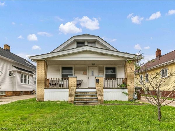 5821 Merkle Avenue , Parma, OH 44129