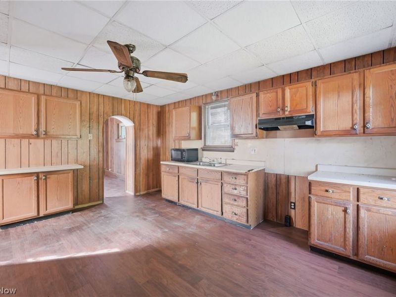 1568 Shehy Street, Youngstown, OH 44506 Photo 22