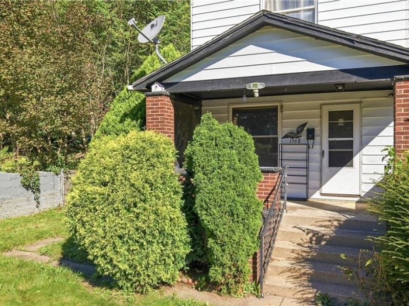 1568 Shehy Street, Youngstown, OH 44506 Photo 4