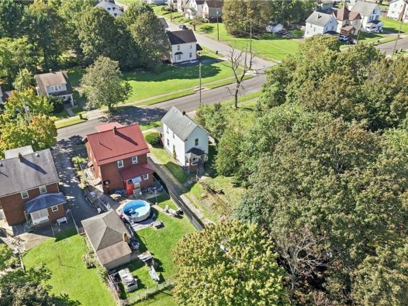 1568 Shehy Street, Youngstown, OH 44506 Photo 9