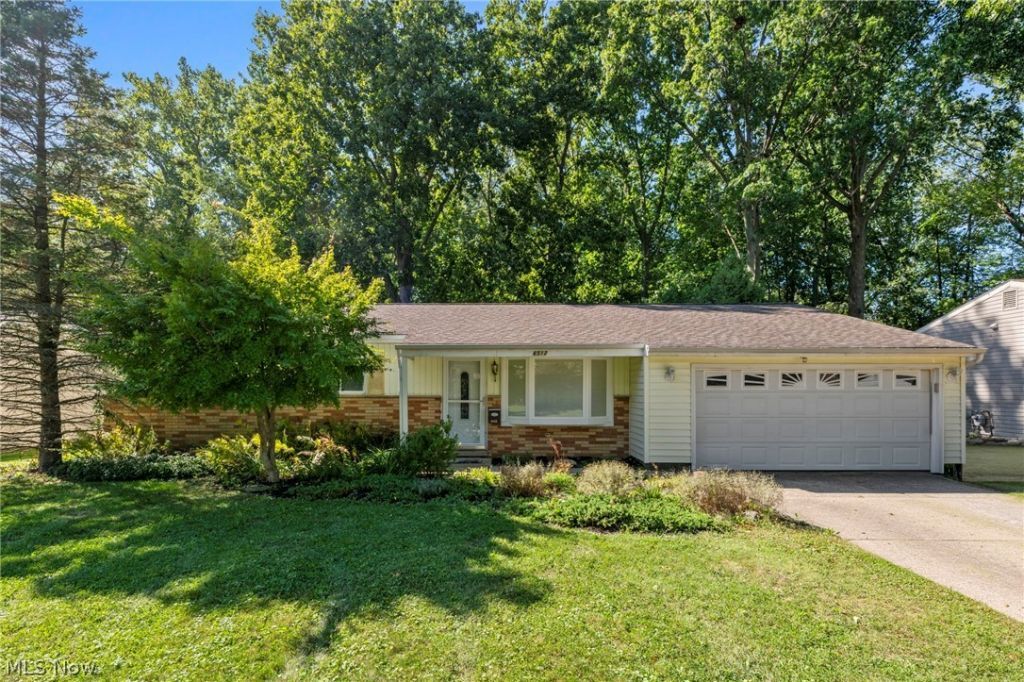 6512 Ambrose Drive, Mentor, OH 44060 Main Photo