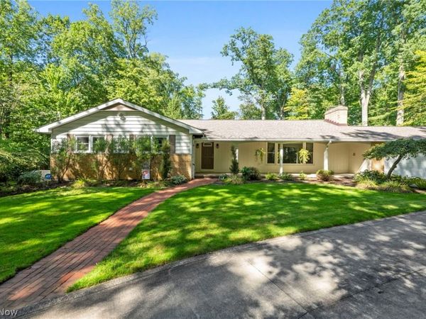 7361 Briar Hill Drive , Kirtland, OH 44094
