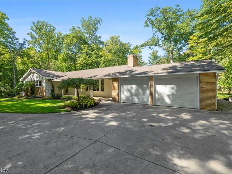 7361 Briar Hill Drive , Kirtland, OH 44094 Photo 3