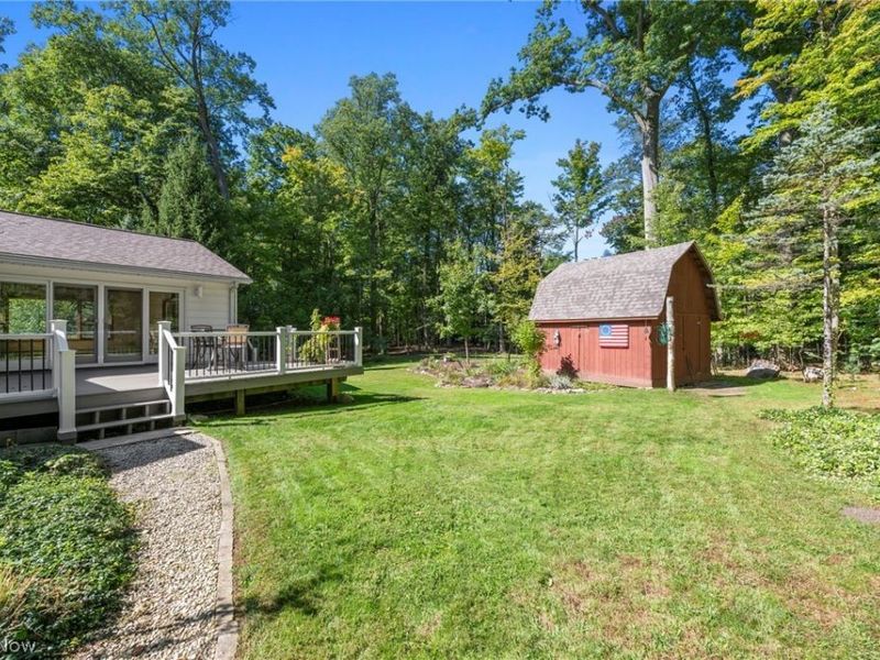 7361 Briar Hill Drive , Kirtland, OH 44094 Photo 33