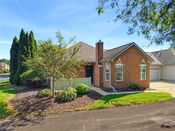 4286 Hunters Chase Lane , Wooster, OH 44691