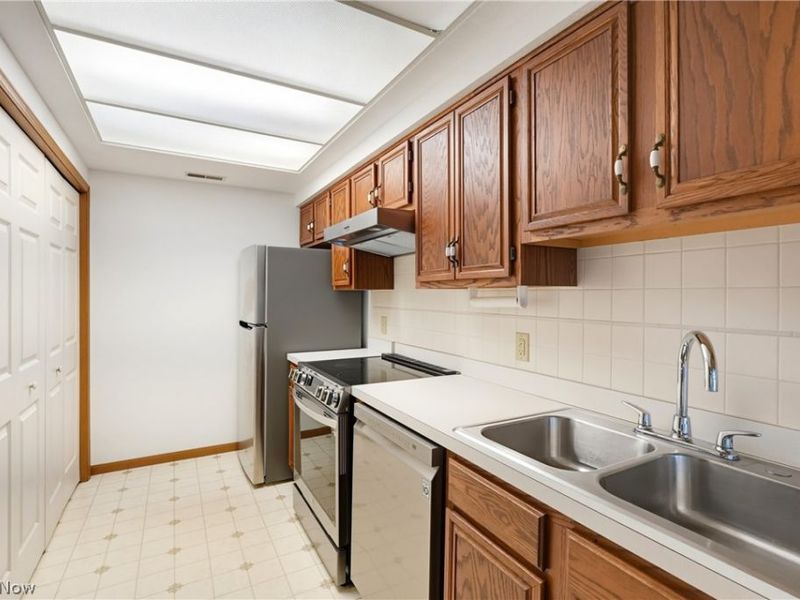 4286 Hunters Chase Lane, Wooster, OH 44691 Photo 16