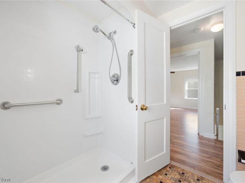 4046 Harwood Road, South Euclid, OH 44121 Photo 22