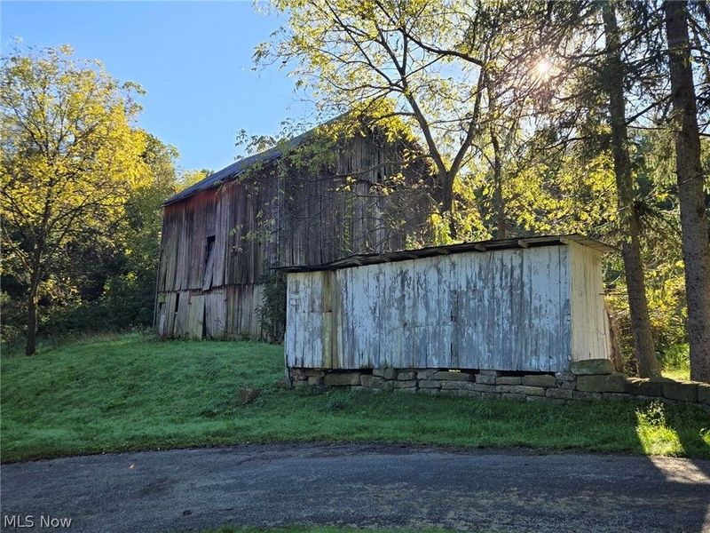 823 Marietta Hill Road NW, McConnelsville, OH 43756 Photo 3
