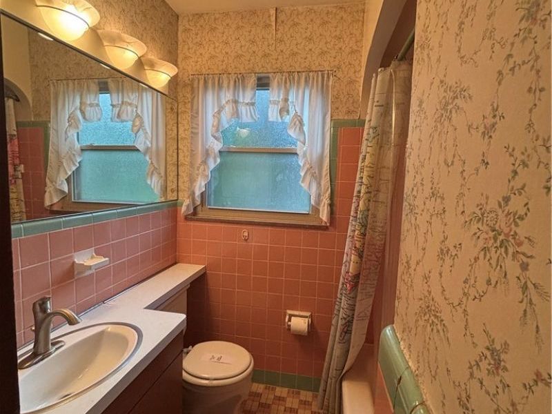 6862 York Road, Parma Heights, OH 44130 Photo 11