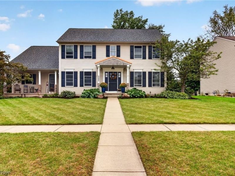 1008 Coopers Run, Amherst, OH 44001 Photo 1