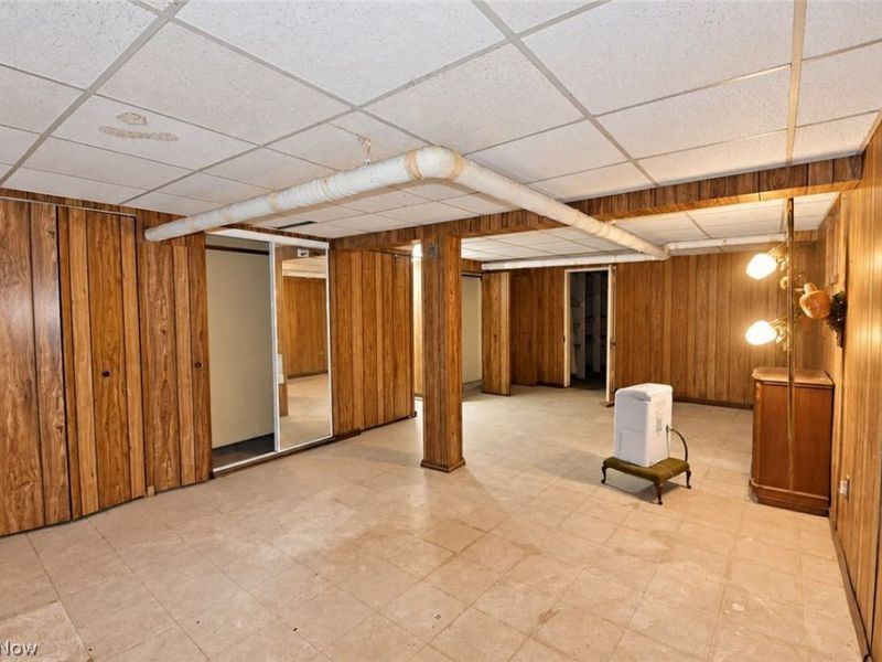 5883 Clearview Drive, Parma Heights, OH 44130 Photo 32