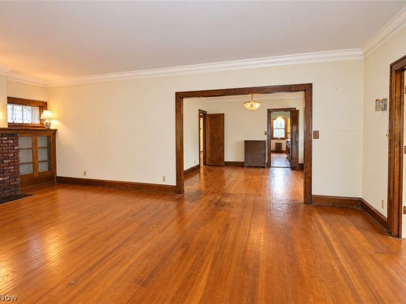 5883 Clearview Drive, Parma Heights, OH 44130 Photo 5