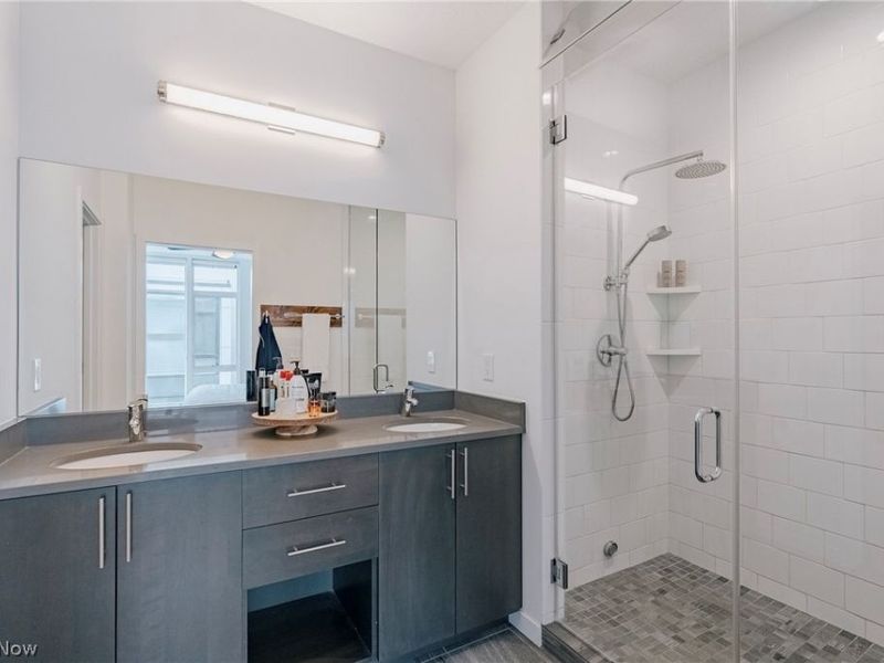9515 Lake Avenue, Cleveland, OH 44102 Photo 21