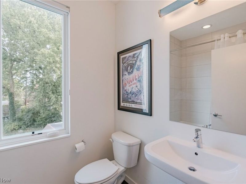 9515 Lake Avenue, Cleveland, OH 44102 Photo 26