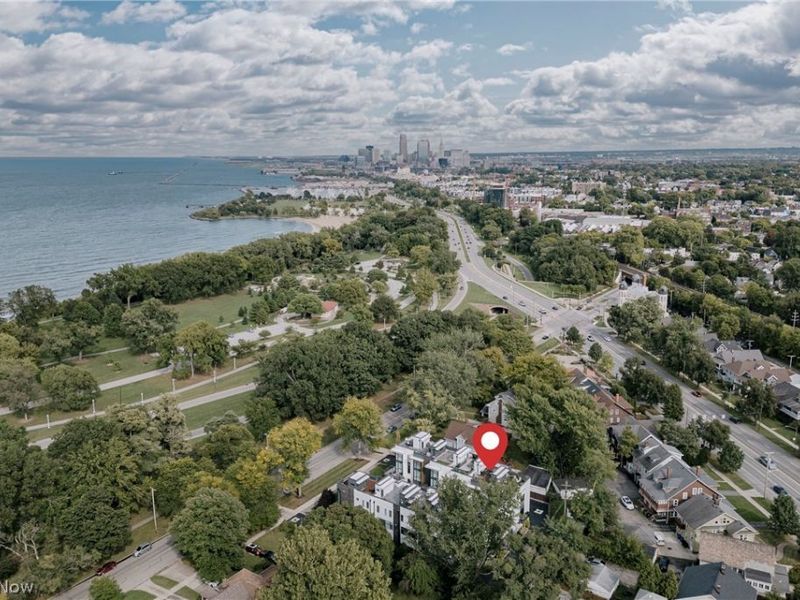9515 Lake Avenue, Cleveland, OH 44102 Photo 3