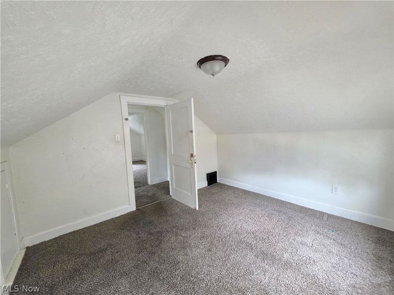 1339 Vane Avenue , Akron, OH 44310 Photo 21