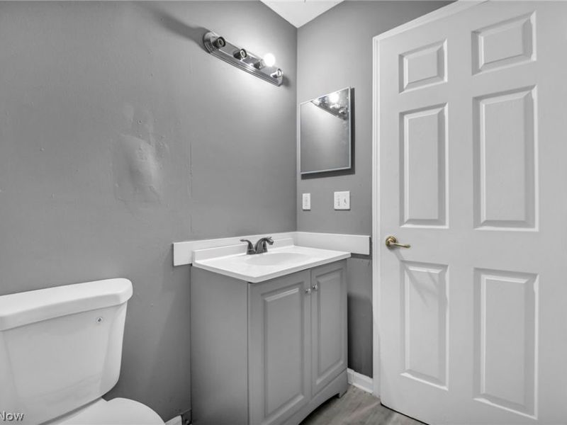 645 Eddy Road, Cleveland, OH 44108 Photo 35