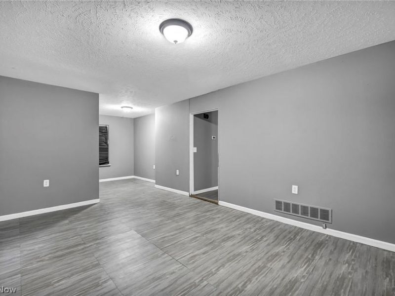 645 Eddy Road, Cleveland, OH 44108 Photo 6