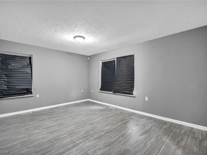 645 Eddy Road, Cleveland, OH 44108 Photo 8