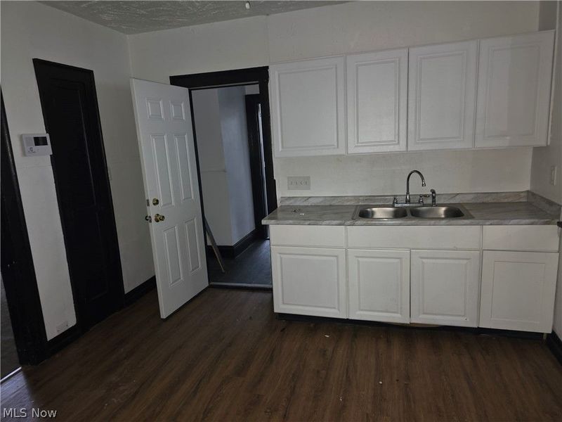 3036 E 111th Street, Cleveland, OH 44104 Photo 10