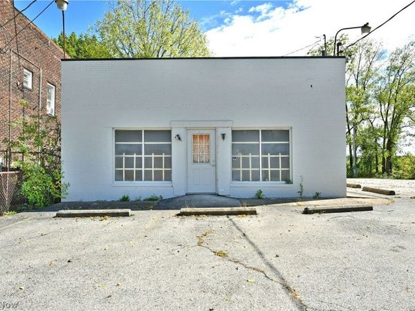 1535 Logan Avenue , Youngstown, OH 44505