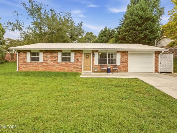5608 Ridgetop Rd, Knoxville, TN 37921