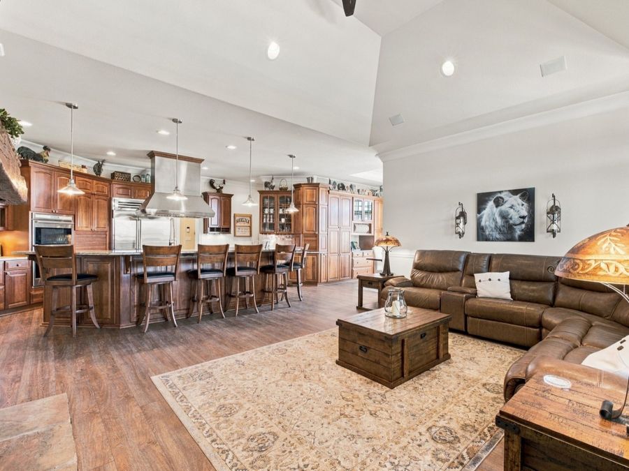 Property Image 38